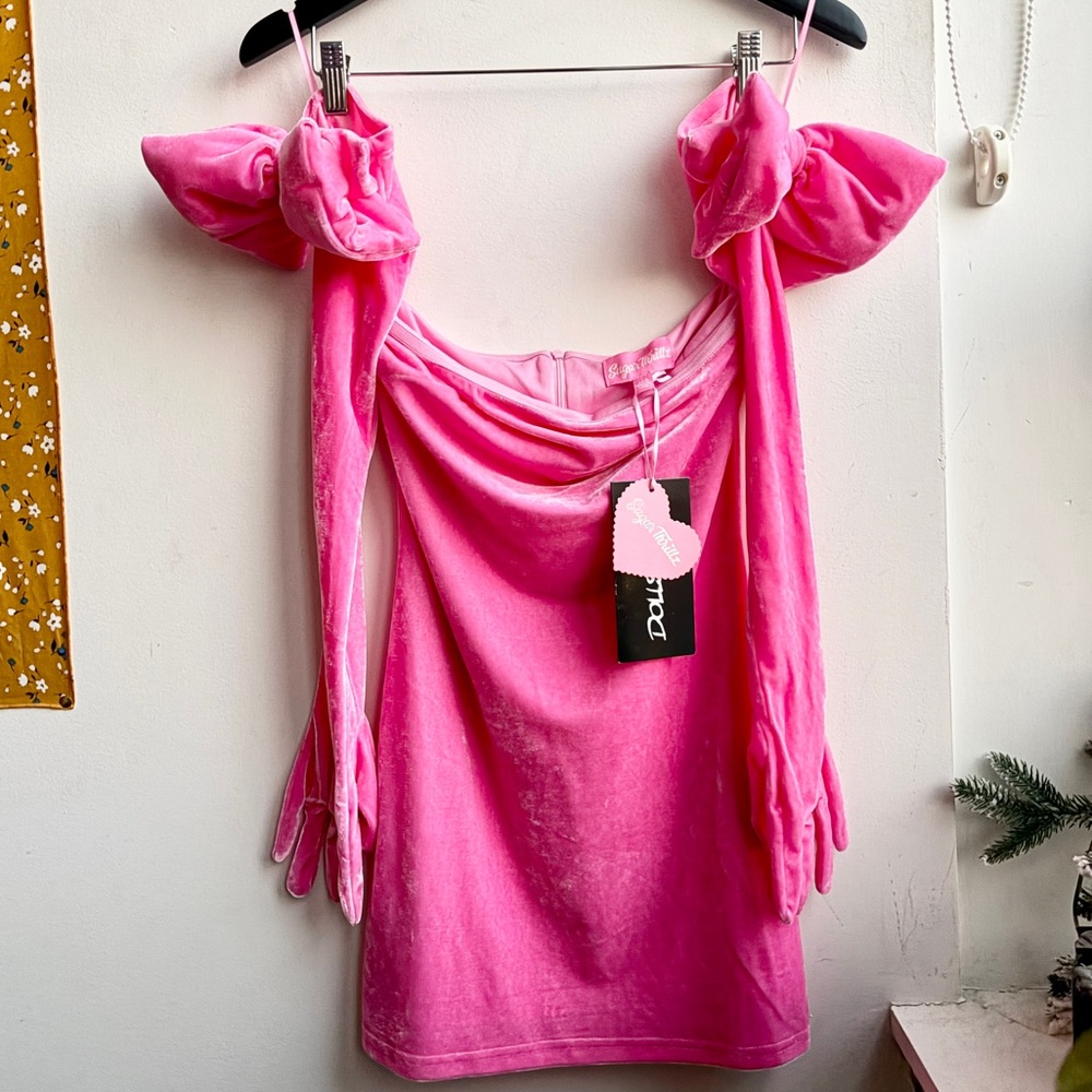 BNWT Sugar Thrillz Pretty Perfection Mini Dress Set Pink Dress with Gloves